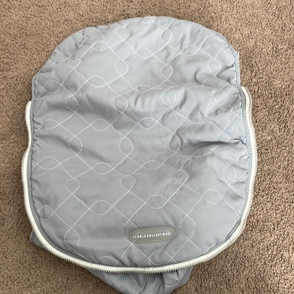 JJ Cole car seat cover in gray - Picture 1 of 3